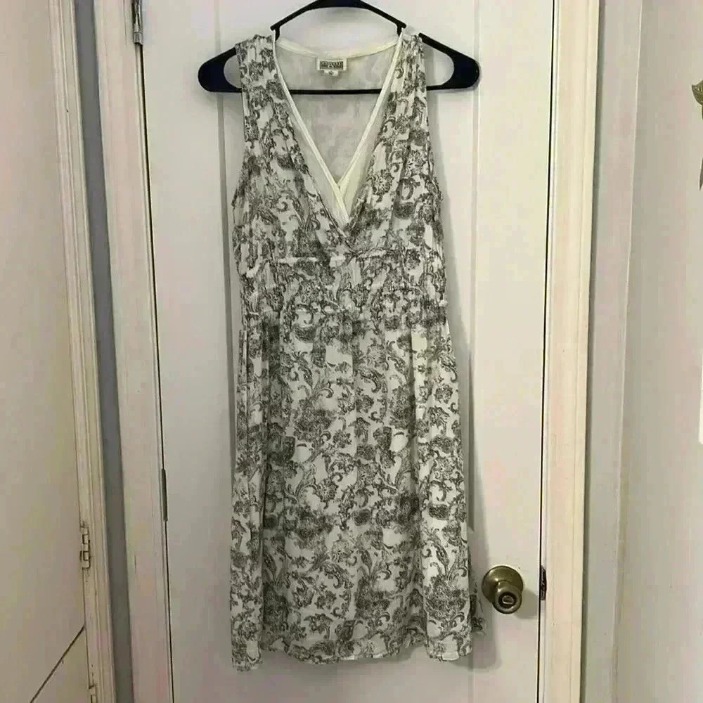 Converse One Star sleeveless dress size small. In good condition!